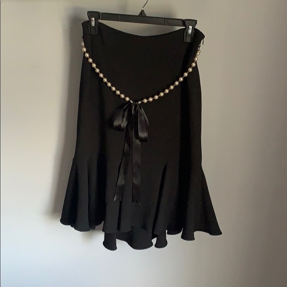 Lillie Rubin Dresses & Skirts - Lillie Rubin Black Skirt W/ Bow-Tie and Pearls